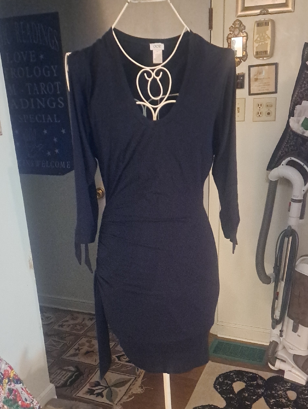 Black Cache Bodycon Cold Shoulder Dress With Rouched Side, Sz M